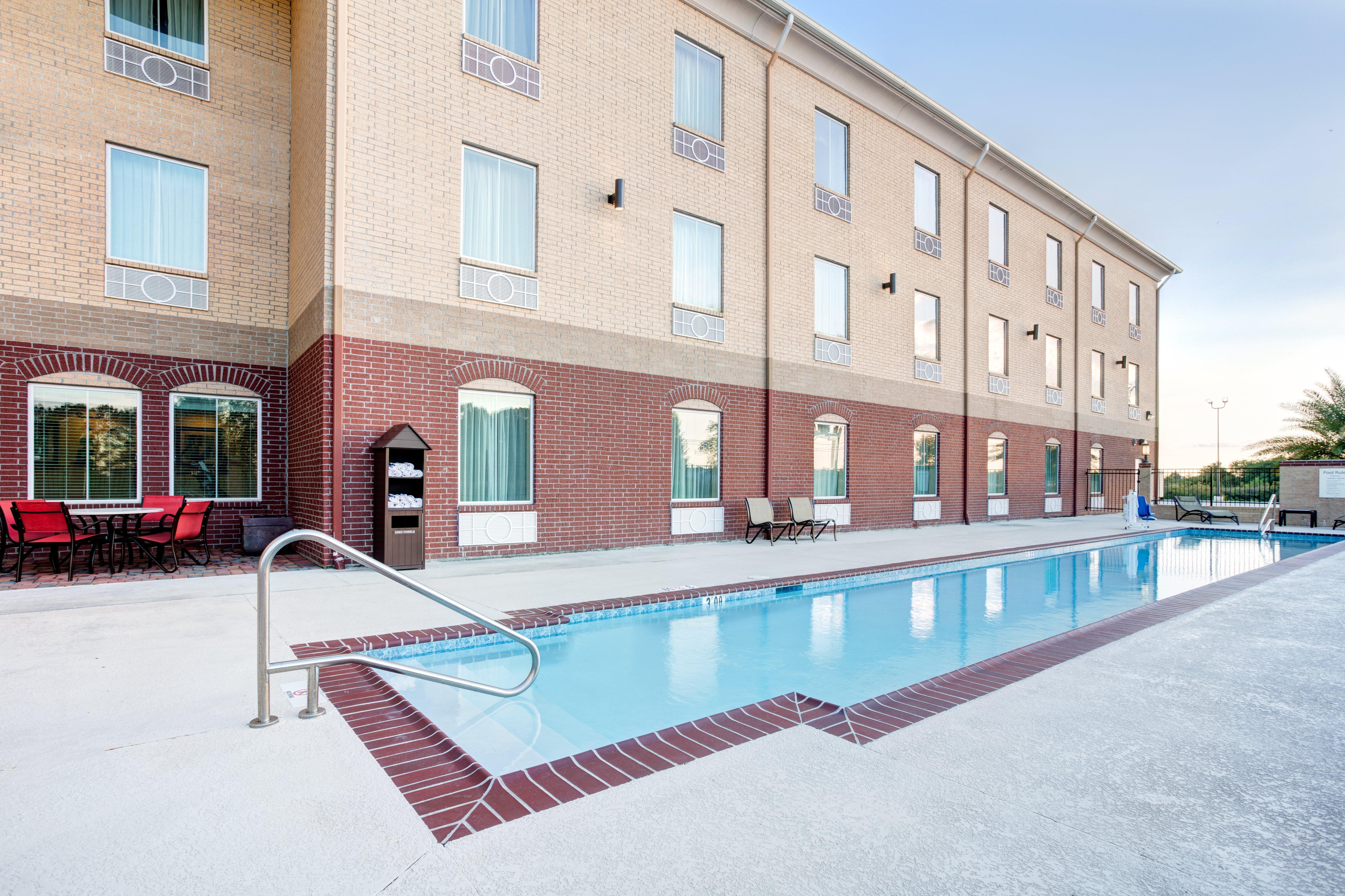 Holiday Inn Express & Suites Raceland - Highway 90 By Ihg Exteriör bild